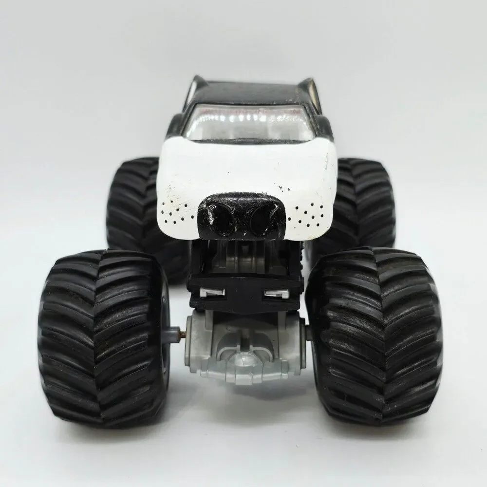 Monster Jam SPIKE Unleashed 1:24 Die Cast Truck